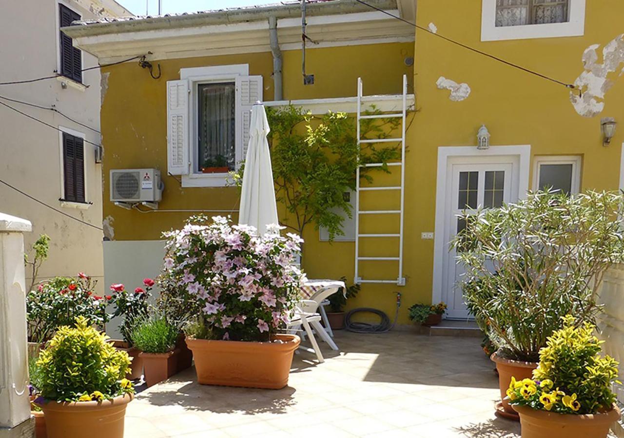 & Elizabet Apartment *